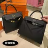 A Kaily – sac à bandoulière large en cuir véritable pour femmes, sac de haute qualité à motif de paume, sac à bandoulière unique, nouvelle collection printemps été 2023