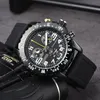 المصمم مشاهدة رجال الساعات أعلى الكوارتز الكوارتز التحمل Pro Avenger Chronograph 44mm الساعات عدة ألوان المطاط الرجال الساعات المعصم الزجاج