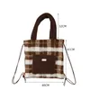 Sacs de soirée Youda Flanelle Tissu Sac à bandoulière pour femmes Fashion String Peluche Plaid Sac à main Grande Capacité Casual Shopper Sac à dos