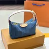 24 donne borse borse in pelle classiche borse di fiori Luxurys designer Shouder Crossbody Messenger Ladies Travel Borse Borse Borse 20 cm