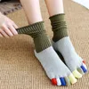 Chaussettes en coton pour femmes, 5 paires, orteils courts, filles, couleurs d'épissure, amples, colorées, mode Harajuku, jambes heureuses, doigt d'étudiant