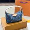 24 donne borse borse in pelle classiche borse di fiori Luxurys designer Shouder Crossbody Messenger Ladies Travel Borse Borse Borse 20 cm