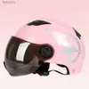 サイクリングヘルメットモーターサイクルヘルメット自転車日焼け止めヘルメットスクーターヘルメットは、スクーターに適した保護ミラーをめぐ
