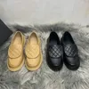 Mots de créateur boucle en métal boucle simple ballet chaussure de chaussures d'automne en cuir petite logo chaussures en cuir femme oxford chaussures robes simples