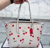 Cherry Print Tote Bag Totes Women Designers Bags COABAG Large Capacity Purse Handbag Shoulder Crossbody Bags Fashion Leather Large Shopping