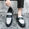 Mocassins masculinos clássicos de couro preto, moda confortável, antiderrapante, negócios sociais, casuais, slip-on, sapatos de escritório