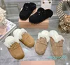 Mius Shearling Women's Slippers Suede Platform Päls Sandal tjock ull Sherpa fodrad vinterskor Lug Soles Fluffy Backless Loafer Mules