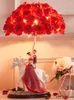 Lámparas de mesa Sala de bodas Lámpara piloto de noche Dormitorio creativo europeo Celebración de rosas romántica y acogedora