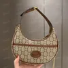 Designer hoge kwaliteit halvemaanvormige mini-tas echt leer dames crossbody met in elkaar grijpende luxe mode veelzijdige duurzame messenger-tassen handtassen