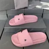 2024 Fashion Boy Pool Slides Sliders de pantoufles de créateurs Paris sandales pantoufles pour hommes femmes Hot unisexe piscine tongs de plage avec boîte taille 35-46