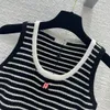 Marka Aynı Kadın Tankları Camis 2024 Yeni İlkbahar Yaz Spagetti Kayışı Baskı Moda Milan Pist T-Shirt Tasarımcı Tops 0110-7