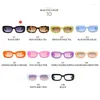 Sonnenbrille 2024 Fashion Square Jelly Colored für Frauen Twist Beine Plain Street Shooting Brillen Flut Großhandel