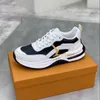 Men Designer Shoe 22ss Run Away Sneaker Flower Sneakers LUSURYS White Black Trainer Buty Sportowe Buty sportowe Lekkie gumowe podeszwa zewnętrzna 1.8 08