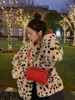 Veste en peluche femmes hiver version coréenne courte de laine d'agneau en vrac fausse fourrure imprimé léopard manteau de fourrure femmes hiver 240110