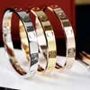 Klassieke Cartres-armband Kajia vijfde generatie 18k gouden schroevendraaier kleurloze paarpersoonlijkheid