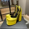 Moda Aevitas Piattaforma singola Spessa Tacchi alti Décolleté Sandali di lusso in pelle verniciata Raso Designer Donna Sandali con tacco alto Ciabatte Scarpe Banchetto Matrimonio