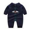 Cotton Baby Rompers nyfödda spädbarn TurnDown Collar Jumpsuits Designer Kids Boy Girl Clothes Bee Toddler Baby Bodysuit 0-24m