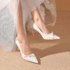 Calzado de verano para mujer Zapatos de tacón de novia para mujer Zapato de boda con tacón puntiagudo Perla Stilito Tacones altos 39 240110