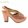 est Fashion Peach Color Italian Shoes and Bag Set Wholesale Comfortable Wedges Sandals for Wedding Party 240110