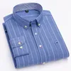 Duży rozmiar koszule 7xl100 cotton dla mężczyzn Oxford Plain Shirt Oversired długie rękawa Slim Fit Tops Striped Plaid Clothing 240109