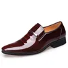 Luksusowy biznes Oxford skórzane buty mężczyźni Oddychający Patent Formal Plus Size Man Man Bieg Wedding Flats Mężczyzna czarny 240110