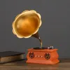 Retro nostalgiczny stary model fonografu wyposażenie kreatywnego rzeźby rzemieślnicze salon wina weranda dekoracja 240109