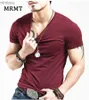 T-shirt da uomo 2023 Mrmt Brand New V colletto da uomo T-shirt manica corta da uomo T-shirt mezza manica Lycra cotone uomo T-shirt per uomo Tshirt ClothingL240110