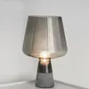 Tafellampen Amerikaanse creatieve glazen lamp Nordic cement binnenverlichting armatuur woonkamer studeerkamer slaapkamer nachtkastje retro licht