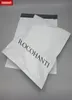 100 STKS Aangepaste Plastic Zak Gedrukt Witte Kleur Poly Mailer voor Levering Kleding Geschenkverpakkingen Zakken Levert 2207041438781