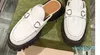 Grobe Loafer mit Lug-Sohle, halblange Designer-Schuhe für Damen, bequemer Loafer aus schwarzem Leder mit Bienenstickerei