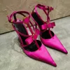 Роскошные дизайнерские модельные туфли 100% настоящие атласные босоножки с пряжкой на шпильке Розовые классические туфли на высоком каблуке Женские туфли на высоком каблуке Свадьба Сексуальная вечеринка с коробкой 35-41