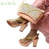 est Fashion Peach Color Italian Shoes and Bag Set Wholesale Comfortable Wedges Sandals for Wedding Party 240110