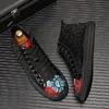 High Tops Shoes Men New Fashion Shoes Korean Version Personality Embroidered Rivets Casual Shoes Men Rhinestone Board Shoes 10A28