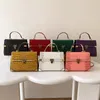 Sac de femmes d'usine Sac 7 couleurs European and American Classic Crocodile Handbag Elegant rétro en cuir en relief en relief sacs de messager de rue Street Rivet Handsbags 3305 #