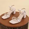 Zapatos de vestir 2024 Sandalias de estilo de hadas con grillete de conexión de metal con correa de tobillo de tacón grueso de verano para mujeres