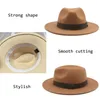 Fedora Hoed Vrouwen Winter Hoeden voor Vrouwen Lint Band Heren Hoed Brede Rand Klassiek Beige Bruiloft Kerk Bowler Cap chapeau femme 240110