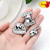 Pin de solapa esmaltado de panda, broche de Metal de dibujos animados, joyería para mujeres, hombres, sombrero, mochila, bolsos, insignias, alfileres, regalos para niños