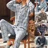 Mens Thermal Pyjamas Set med knappar Casual Long Sleeve Pants Huskören kostym Vinter Autumn Checkered Mönster Sleepwear 240109