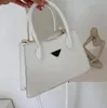2024 Fashion Handheld Bag Bag Women's Bag New Adultasile Fashion Bag Bag Crossbody Bag LAS1