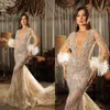 Splendidi abiti da sposa a sirena Abiti da sposa in cristallo Collo trasparente Maniche lunghe O Collo Gonna slim fit Vestido de novia su misura