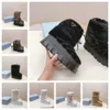 Styliste Moon Boots avec boîte Femmes Moonboots P Botte de neige Moonboot Nylon Martin Plaque Sailormoon Cheville Ski Rond Designer Lace Up Chaussures 88 Nouveau Style Sneaker