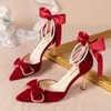 Perle bride à la cheville pompes femmes luxe Bowknot rouge chaussures de danse femme Sexy bout pointu velours talons aiguilles Sapatos Femininos 240110