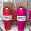 Starbuks vinterrosa vattenflaskor riktar sig röd 40oz släckare H2.0 muggar koppar cosmo rosa parade biltumblers silikon valentin dag gåva med 1: 1 samma logo GG0110