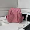 Jakość torby 2024 Top Kobiet Designer na ramiona oryginalny plecak skórzany różowy czarny złoty sprzęt Trzy małe kieszenie Airpods Pro z