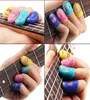 Silikongitarrfingerhylsa Finger tummen Hushåll Sundries Picks Guitar Finger Protectors användbara för Acoustic Guitar Nybörjare 6302161