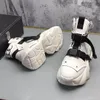 Booties White Martin Men Designer Platform Sneakers Scarpe per cuscini ad aria casual allacciati stivali da suola in gomma piatta