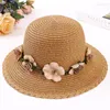 Breda randen hattar semester elegant kvinnor hatt blomma krans gräs sol strand rep mode tillbehör designer