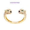 Högkvalitativ Carter 18K Gold Holiday Present Ring Smycken Nya dubbelhuvud Leopard Green Eye Armband med öppen kopparpläterad personlig med originallåda