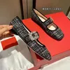 Luxury Flats Designer Mary Jane Womens Diamond Buckle Ballet Square Toe Casual Shoes Low Heel Patent Leather Loafer Velvet Dress Shoe566