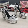 Tasarımcılar sandalet topuklu ayakkabılar moda inek derisi rhinestone tokası 3d baskı dekorasyon platformu topuk 15cm yüksekte 35-43 ayakkabı kadınları Roma Sandal